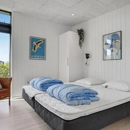 Дом отдыха Four-bedroom With A Fireplace In Juelsminde Sonderby (Midtjylland)