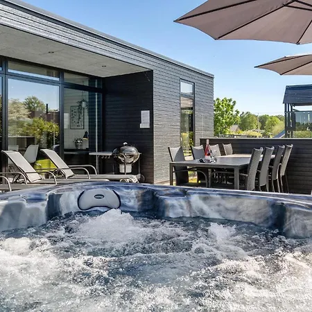 Four-bedroom With A Fireplace In Juelsminde